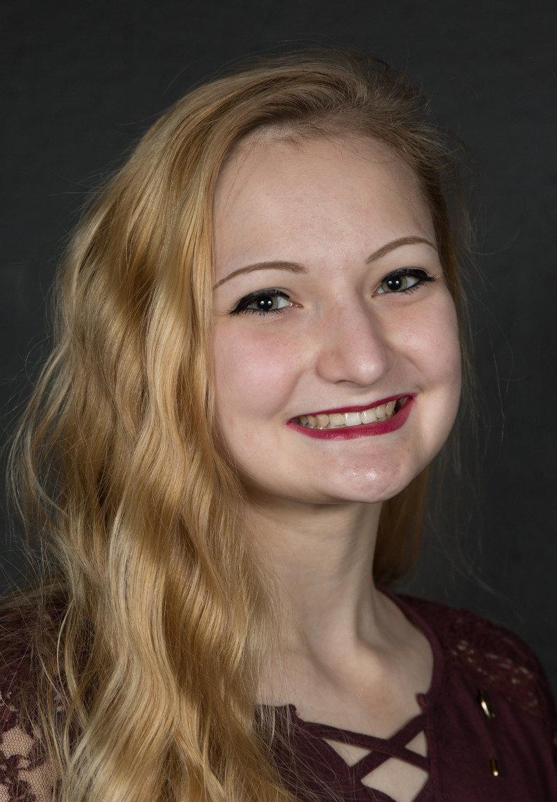 Headshot for Elise Vargo